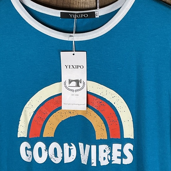 Good Vibes Women’s Graphic T-Shirt Size XL NWT - Picture 2 of 6